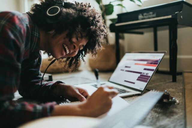 Comment apprendre le français à la maison